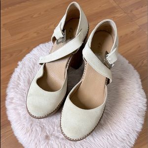 Freebird Strappy Clogs